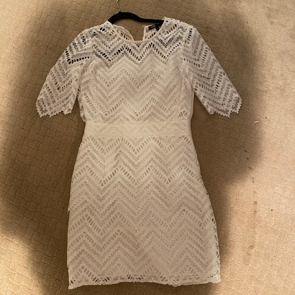 Maje NWT Rosalba White Lace Overlay Sheath dress